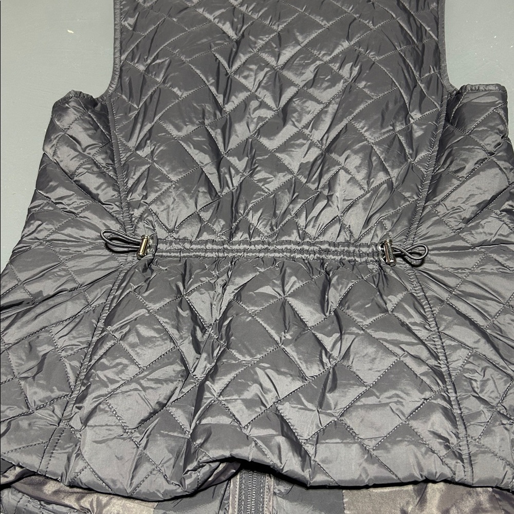 Croft & Barrow Gray Quilted Diamond Pattern Lightweight Vest Jacket (Women’s M) - Picture 9 of 10